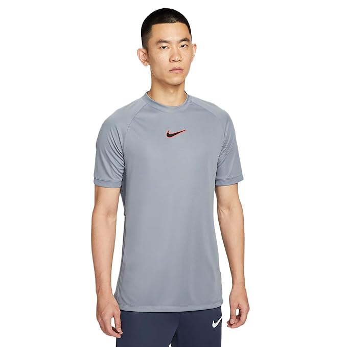 Nike Men's Regular Fit T-Shirt