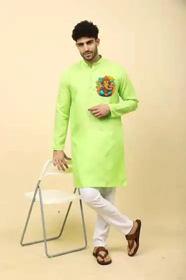 Men Self Design Kurta (Green)